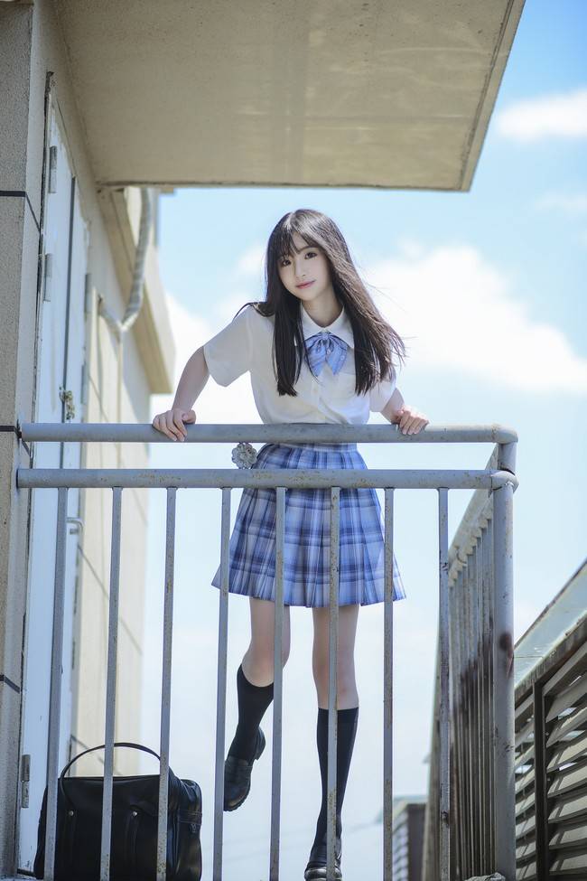 jk少女:这个夏天这么热 会把暗恋变成热恋吗