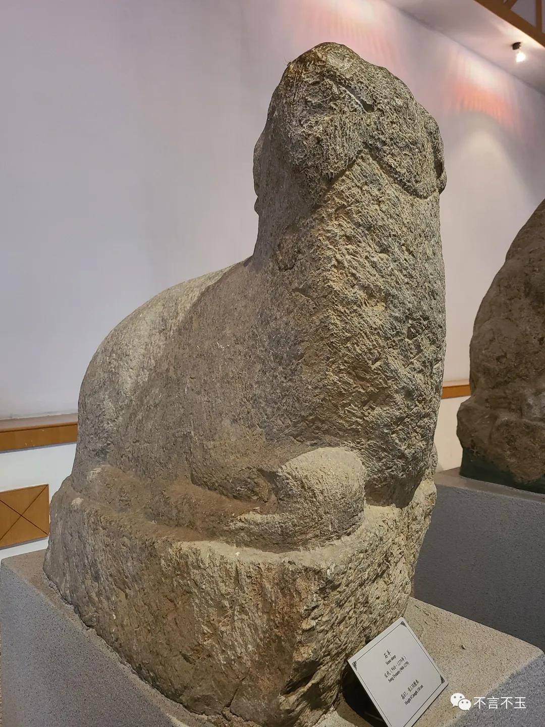 杨念慈 :《27岁去青州》青州博物馆游历 动物雕塑篇