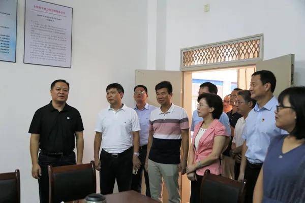 新余市长犹王莹看望慰问江西工程学院教师代表