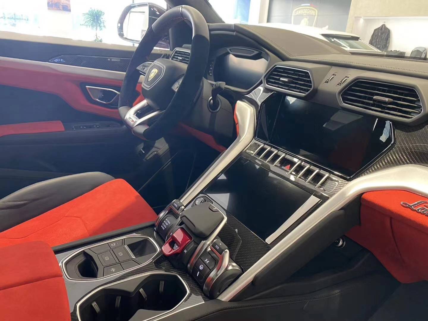 2020款兰博基尼urus现车极品座驾时尚拉风