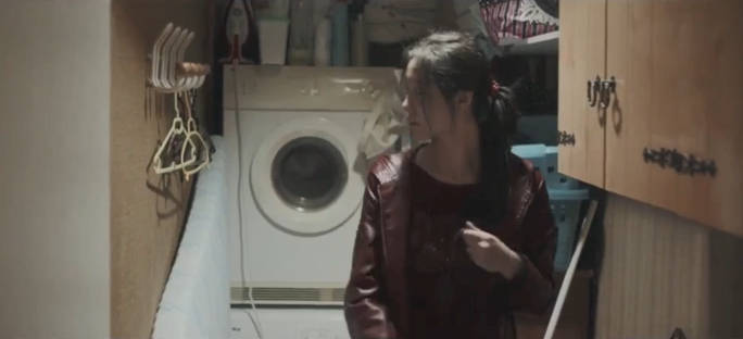 未上映的电影下海下岗女工巴黎站街妥协的女人像苦涩的花