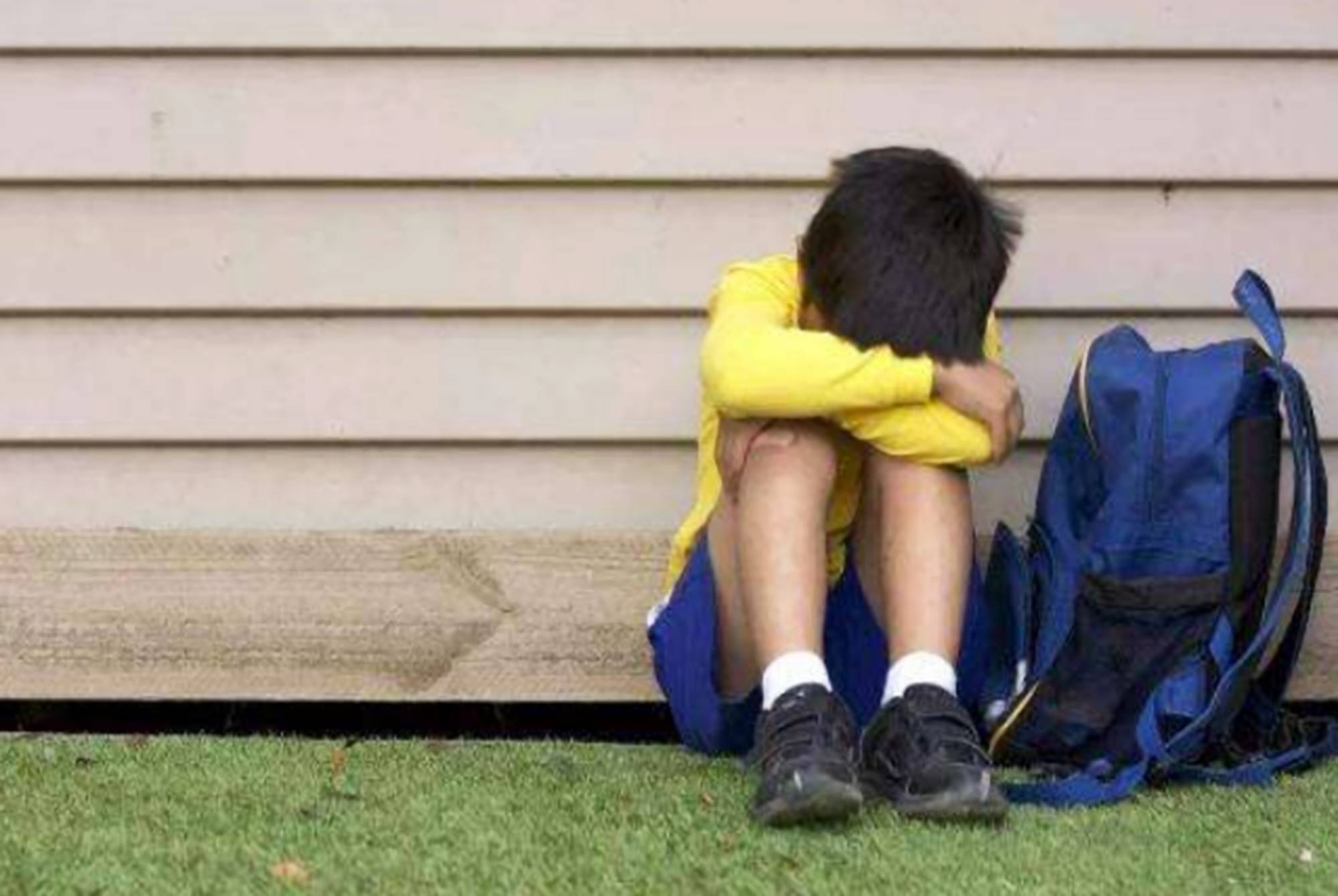 软柿子性格的孩子都是家长亲手捏出来的在哪里都会被欺负