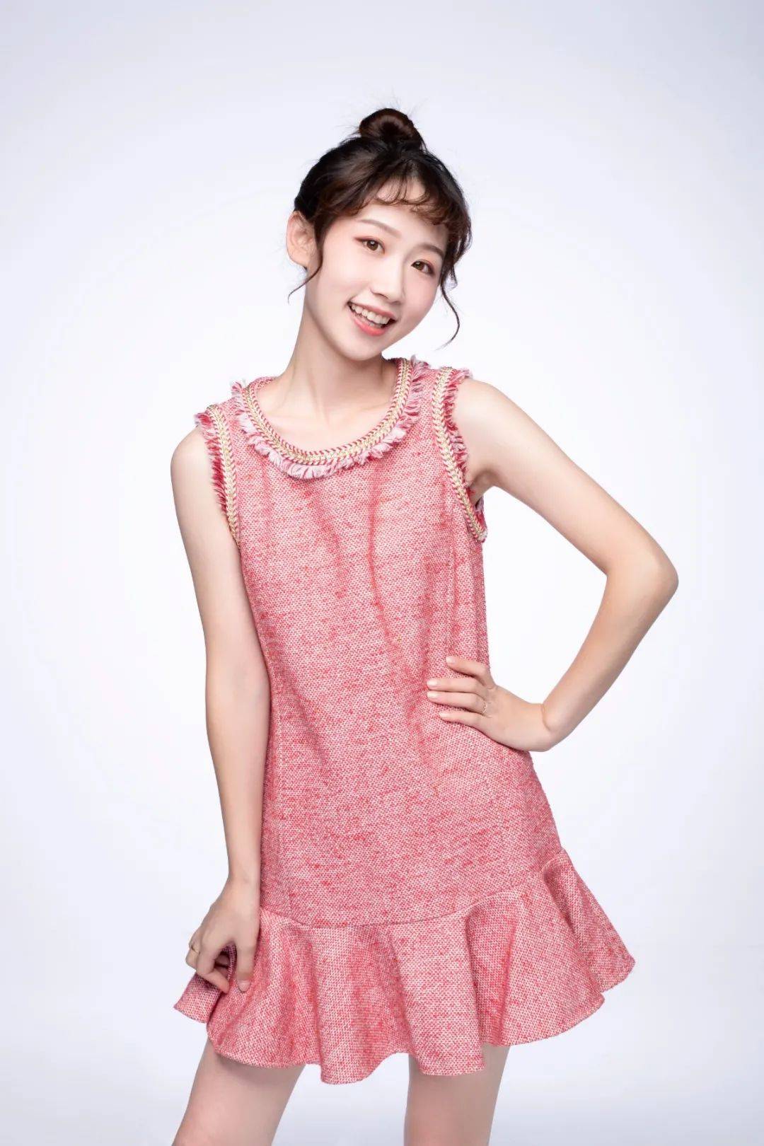 从左往右:苏州攻略,侯珊珊,秦三碗学姐9.30-10.