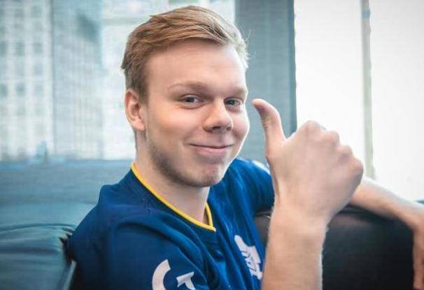 峡谷之巅绝活哥jjking绝活剑姬一秒四破细节拉满