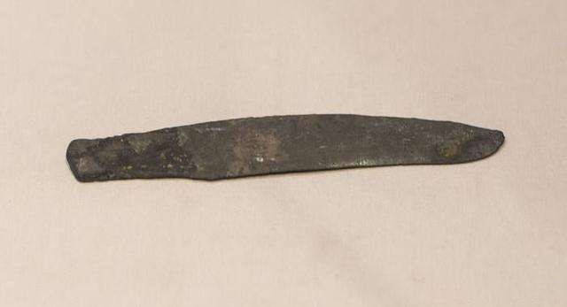 十一仓死当区内惊现大量铜铃铛浅谈我国最早的冶铜术和出土铜器