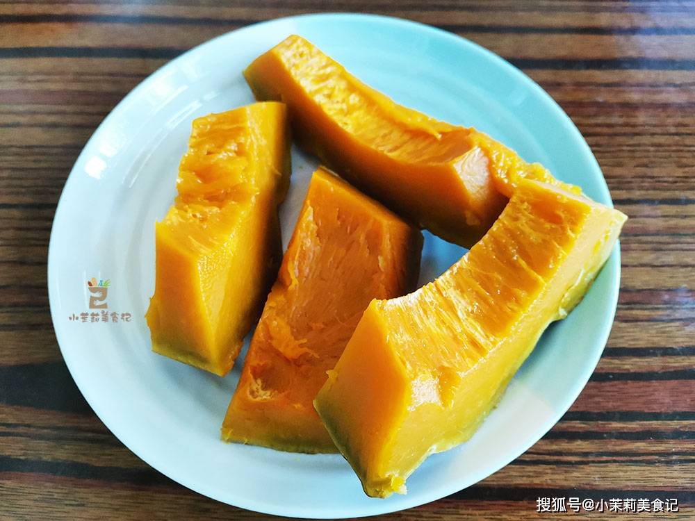 秋季干燥多吃南瓜,打个鸡蛋做早餐,低脂营养又顶饱,想瘦也不难_食用油