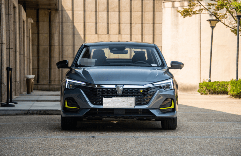 顶配1258万的荣威i6max来了颜值让人惊叹可以比肩思域