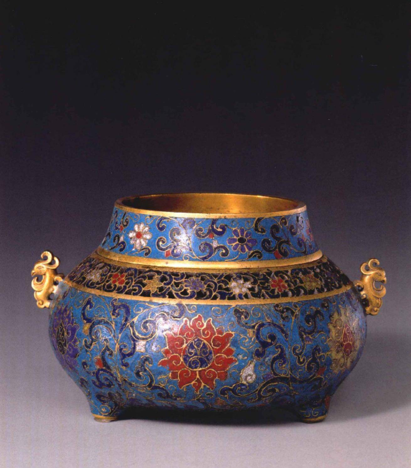 中国珐琅艺术故宫珍藏宝物不可多得的康熙款掐丝珐琅器