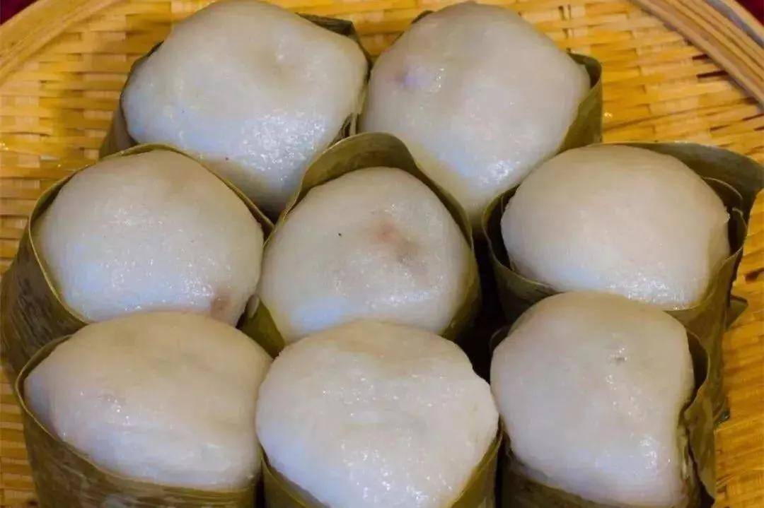 三圳酿粄 三圳酿粄特色鲜明 糯米粉作为粄皮主料 馅料有香菇,瘦肉