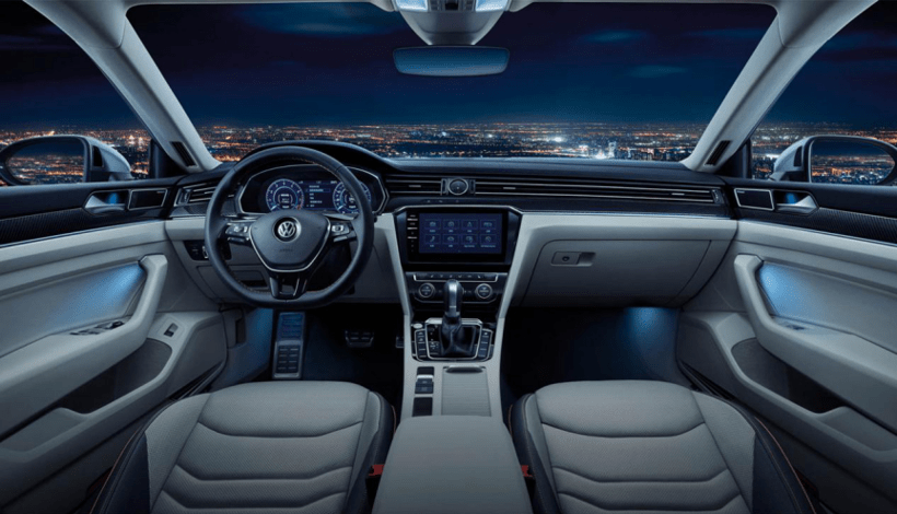 相较于外观部分,第三代大众cc的内饰略显平淡了一些.