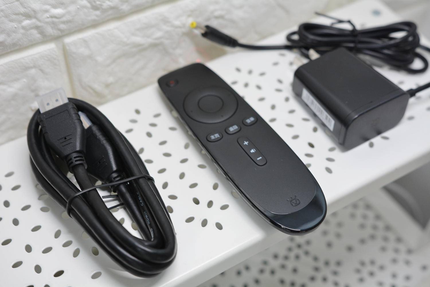 没广告的泰捷we40盒子升级版开箱评测