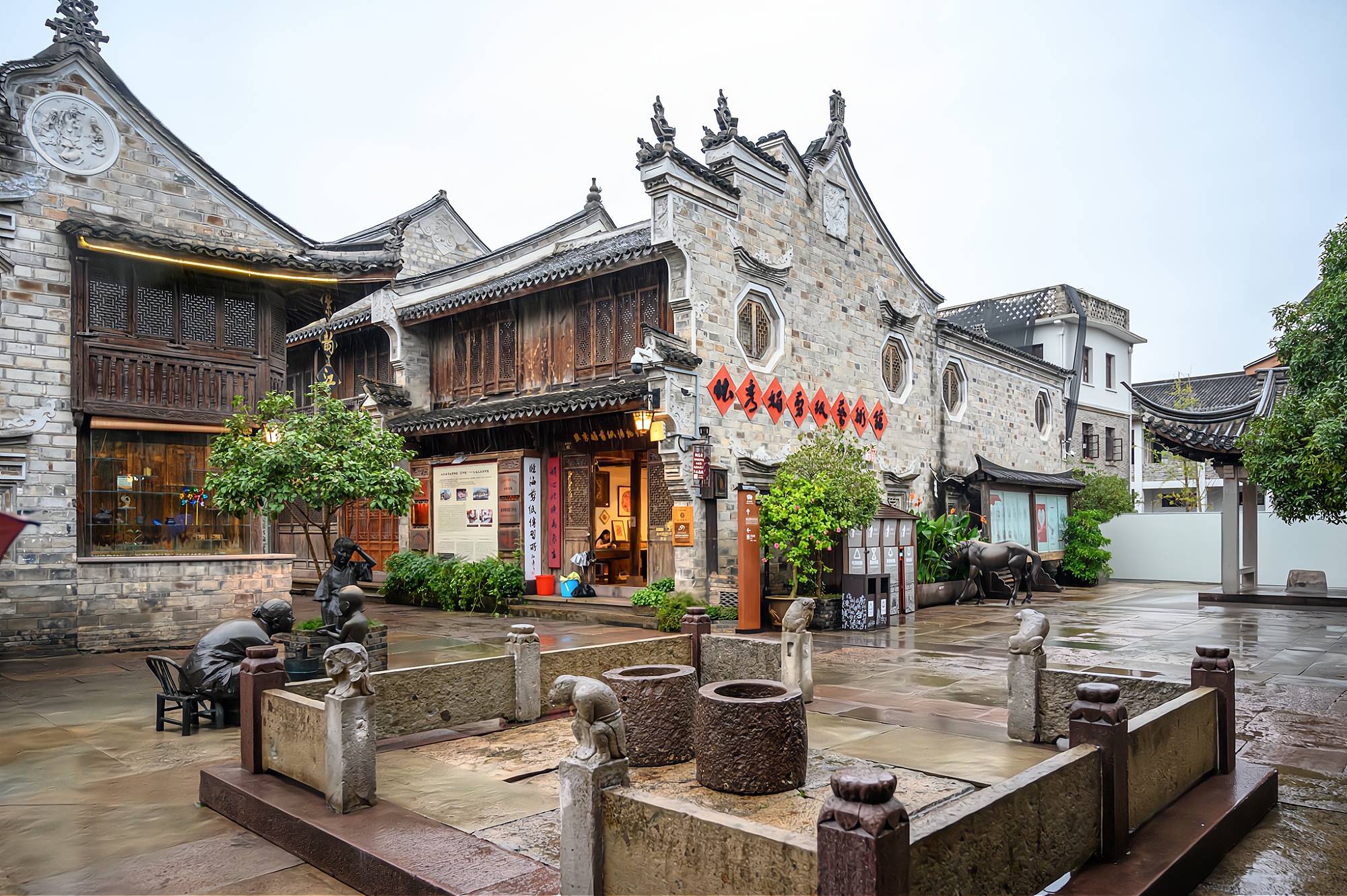 它是临海第一古街满载了台州府城千余年的古韵遗风门票免费