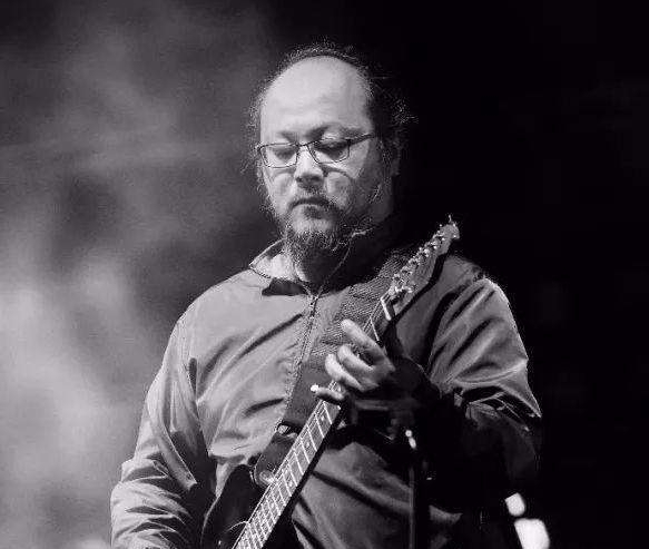 从翩翩才子到沧桑大叔离婚20年王菲魅力依旧窦唯邋遢似老头