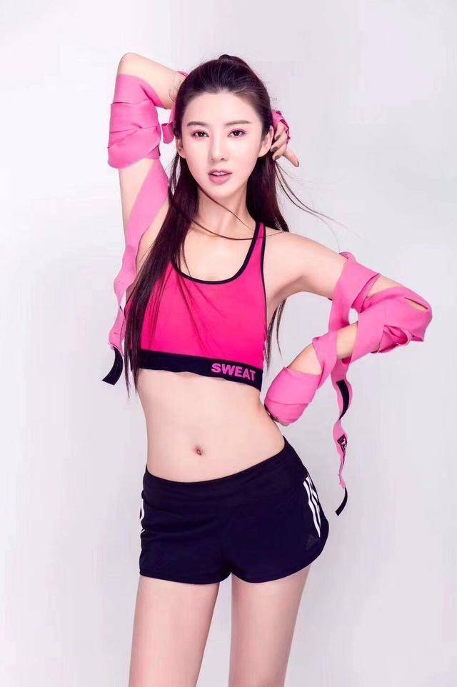 为了报答姐姐的恩情,武僧一龙曾在姐姐生日的时候给她购买了一辆