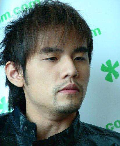 你以为周杰伦,鞠婧祎的发量真那么多吗?其实你被外表欺骗了