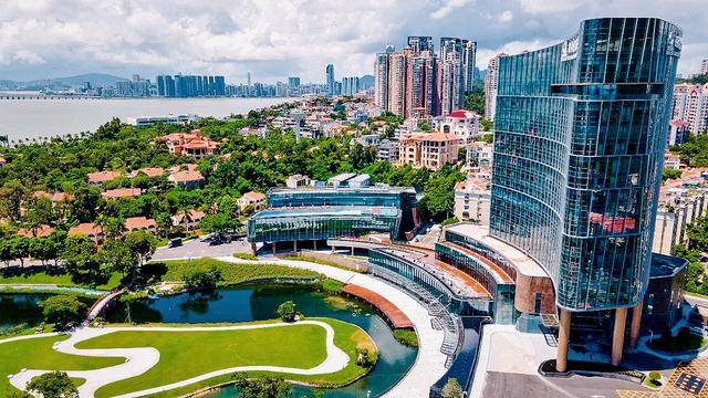 身处城市,胸怀银河——在珠海星海楼享受闲适小时光