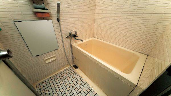 日本整体浴室系统衍变及人性化的设计格局和细节