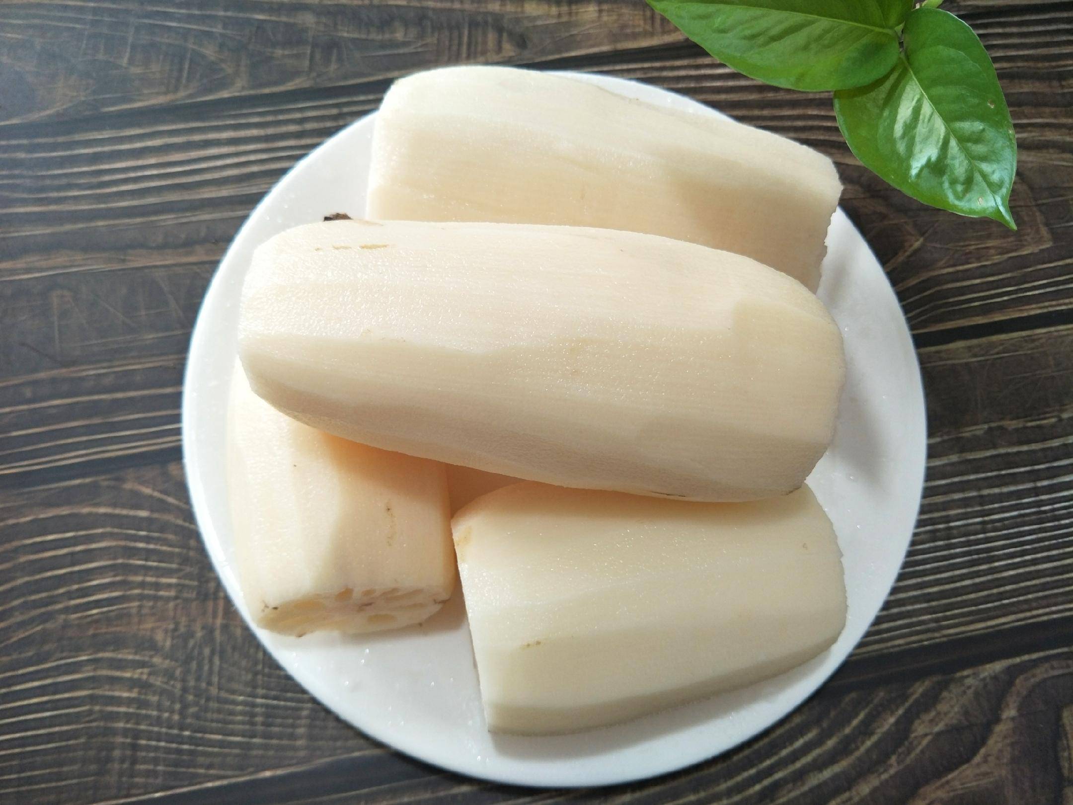 莲藕有七孔和九孔之分,选择哪种最好吃?教你挑选方法.