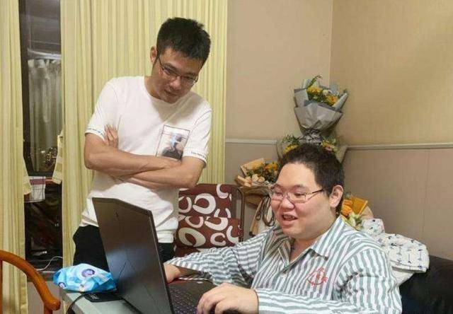 pdd术后复播携夕阳红入驻快手大司马茄子都是资深玩家