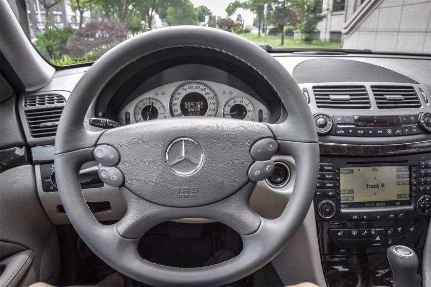 向经典致敬 奔驰w211修复记(下)