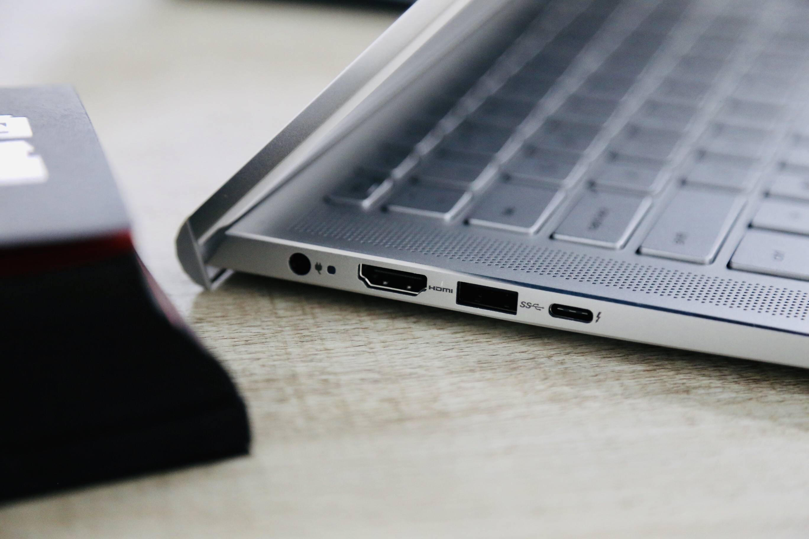 戴尔灵越7400深度体验:有效提高工作效率的"护眼"笔记本