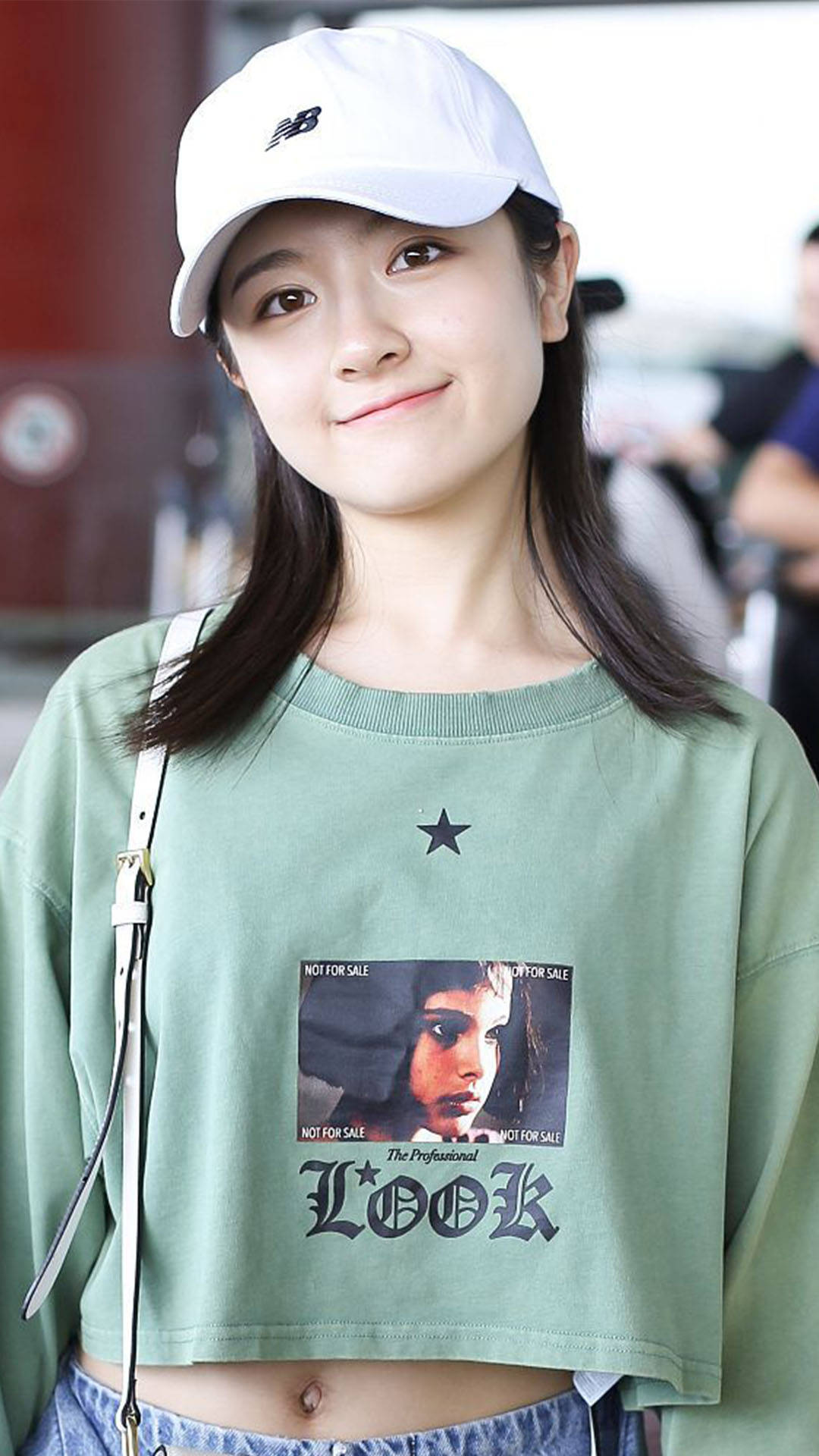 军事 美食 文化 星座 专题 游戏 搞笑 动漫 宠物 登录 甜笑,李兰迪