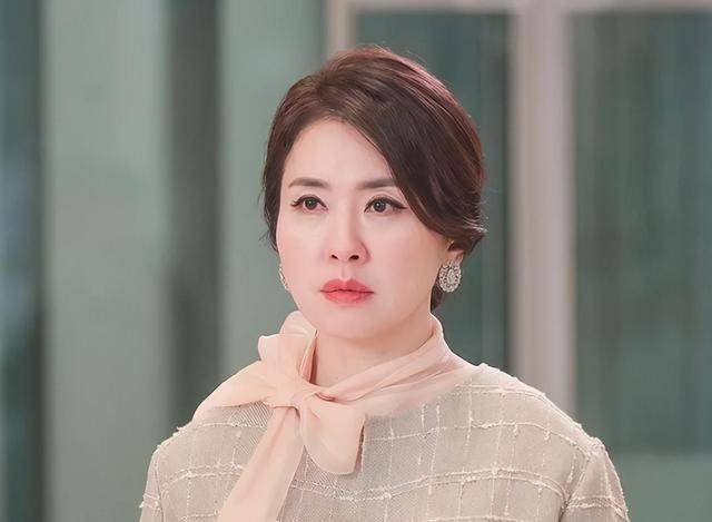 李宥利新剧《谎言的谎言》,与延政勋合作,第一集就把人虐哭