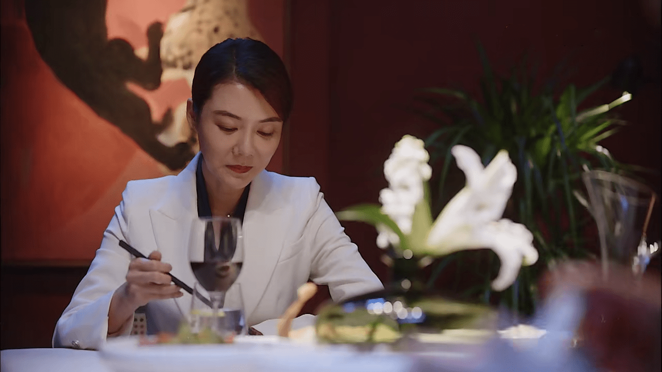 我对陈一鸣的告白怀有质疑,他喜欢的是李思雨,对于王子茹的第一次表白