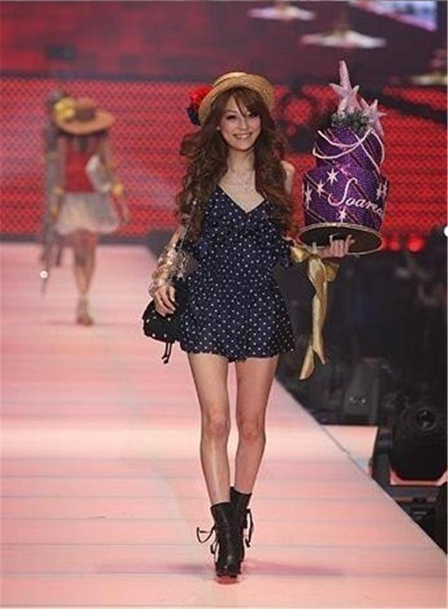 日本矮个子模特走红,身高只有150cm,高个子反而被排斥_男性