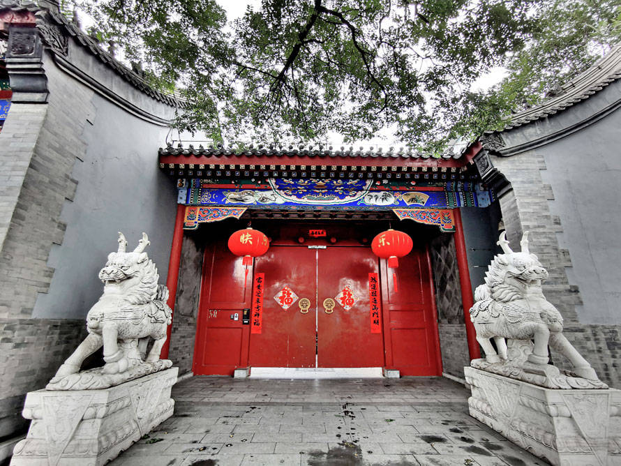 摄行江湖v 原创· 10-05 16:23 订阅 似乎每一个外地来京的朋友有两