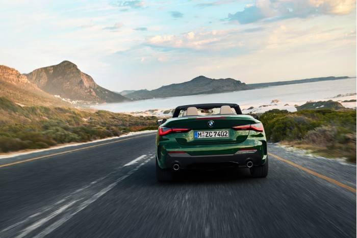 2021款宝马4系敞篷实车曝光不是一般的帅海外起价35万元