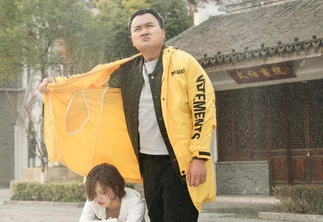 因为反串角色而走红,孔连顺演技不断提升,逐渐达到笑星水准_过程