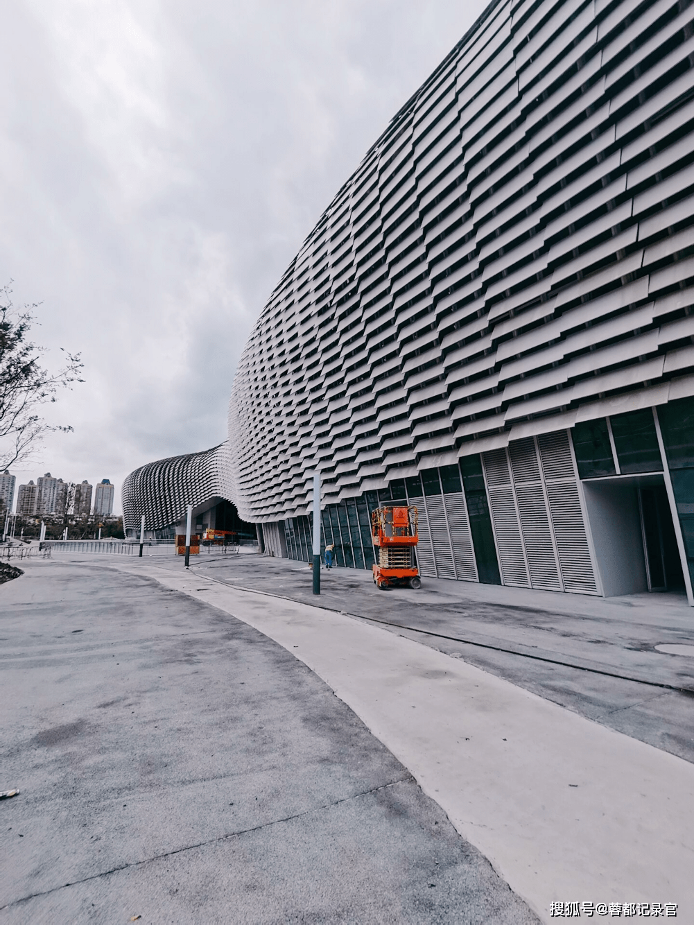 成都大运会新建场馆之一新都香城体育中心要完工啦,多张内部谍照