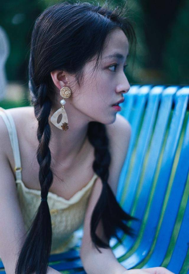很高兴在今年盛夏又重新认识了小银花,《琉璃美人煞》,杨肸子_手机