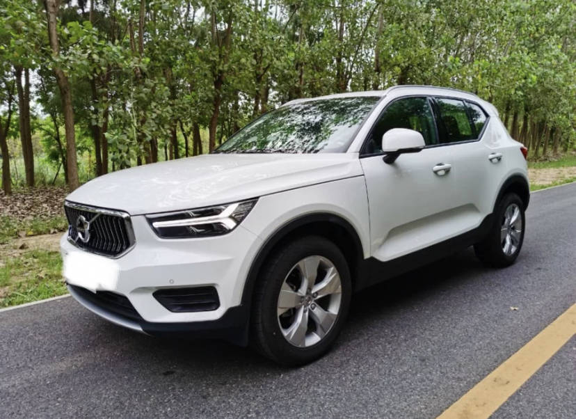 沃尔沃xc40和凯迪拉克xt4价格相仿,家用买哪个更合适?