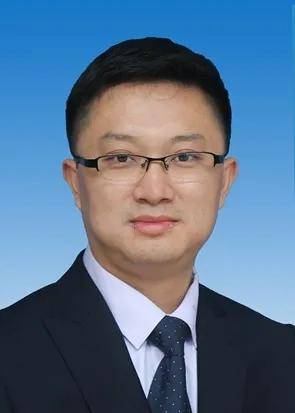 滕斌文化艺术大类李锐王鹏威李元华宋再红陈茂涛向入选专家表示祝贺!