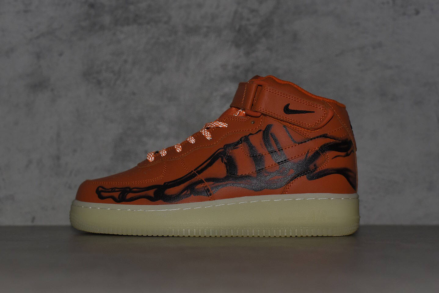 耐克空军一号黑橙 skeleton brilliant orange 万圣节南瓜限定夜光