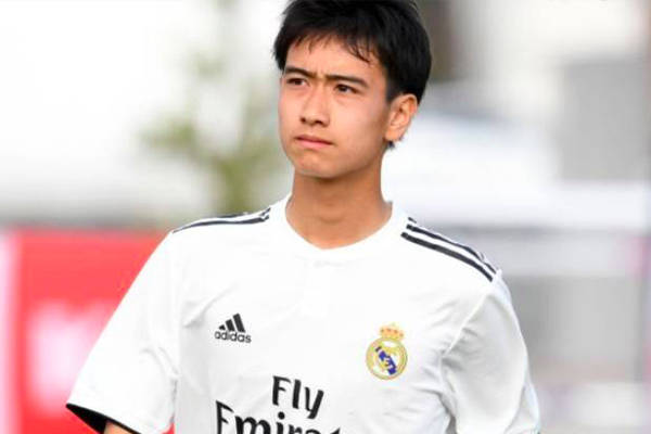 16岁新星中井卓大首现皇马一线队训练_手机搜狐网