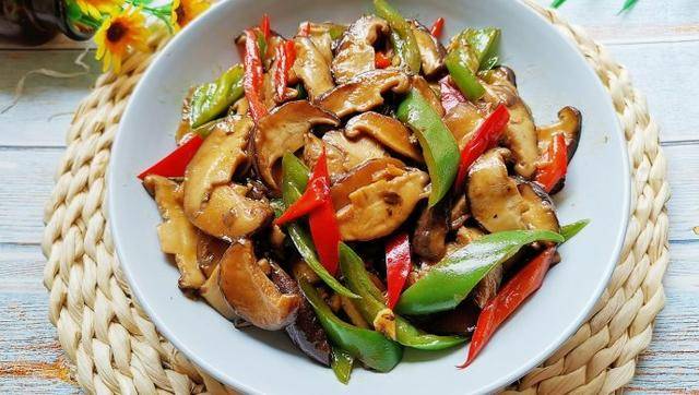 原创秋天多吃菌菇食品做一份蚝油香菇热腾腾端上桌老少都喜欢吃