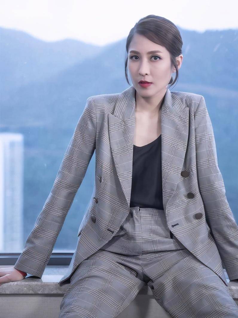 香港女演员陈敏之图片