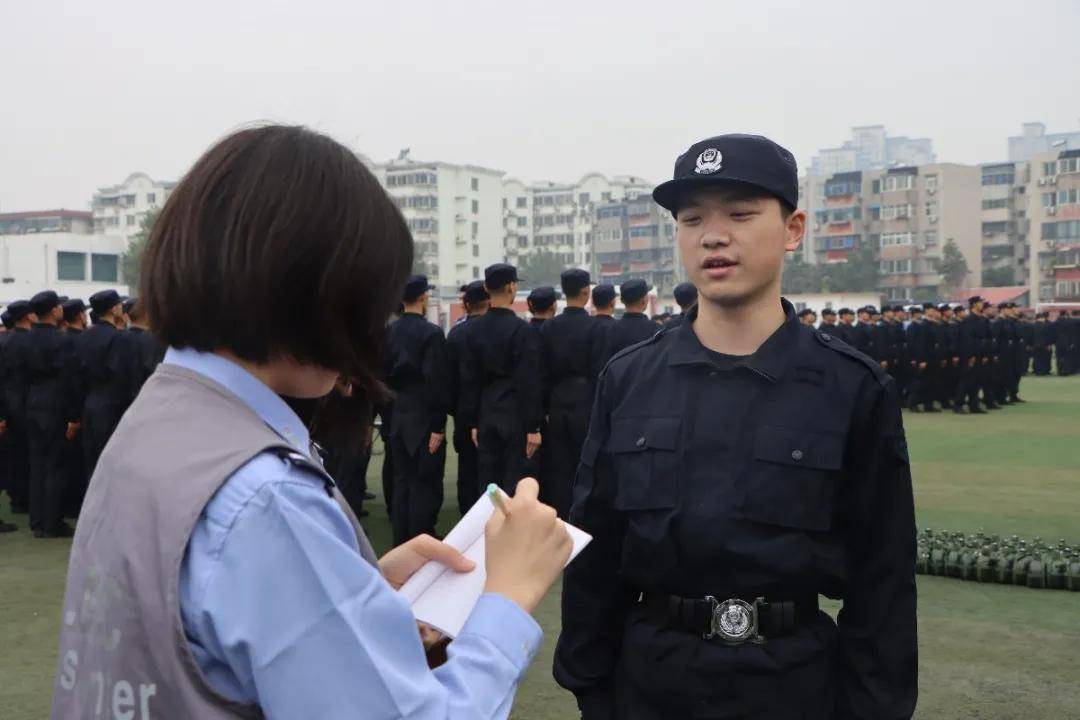 【跟随镜头】一同迈进铁道警察学院军训初世界_手机搜狐网