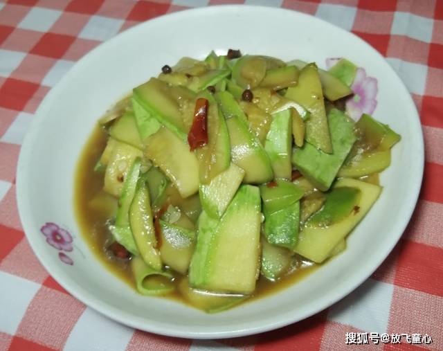 家常素炒西葫芦大火炒还是小火炒?学会这三招,简单好吃营养下饭
