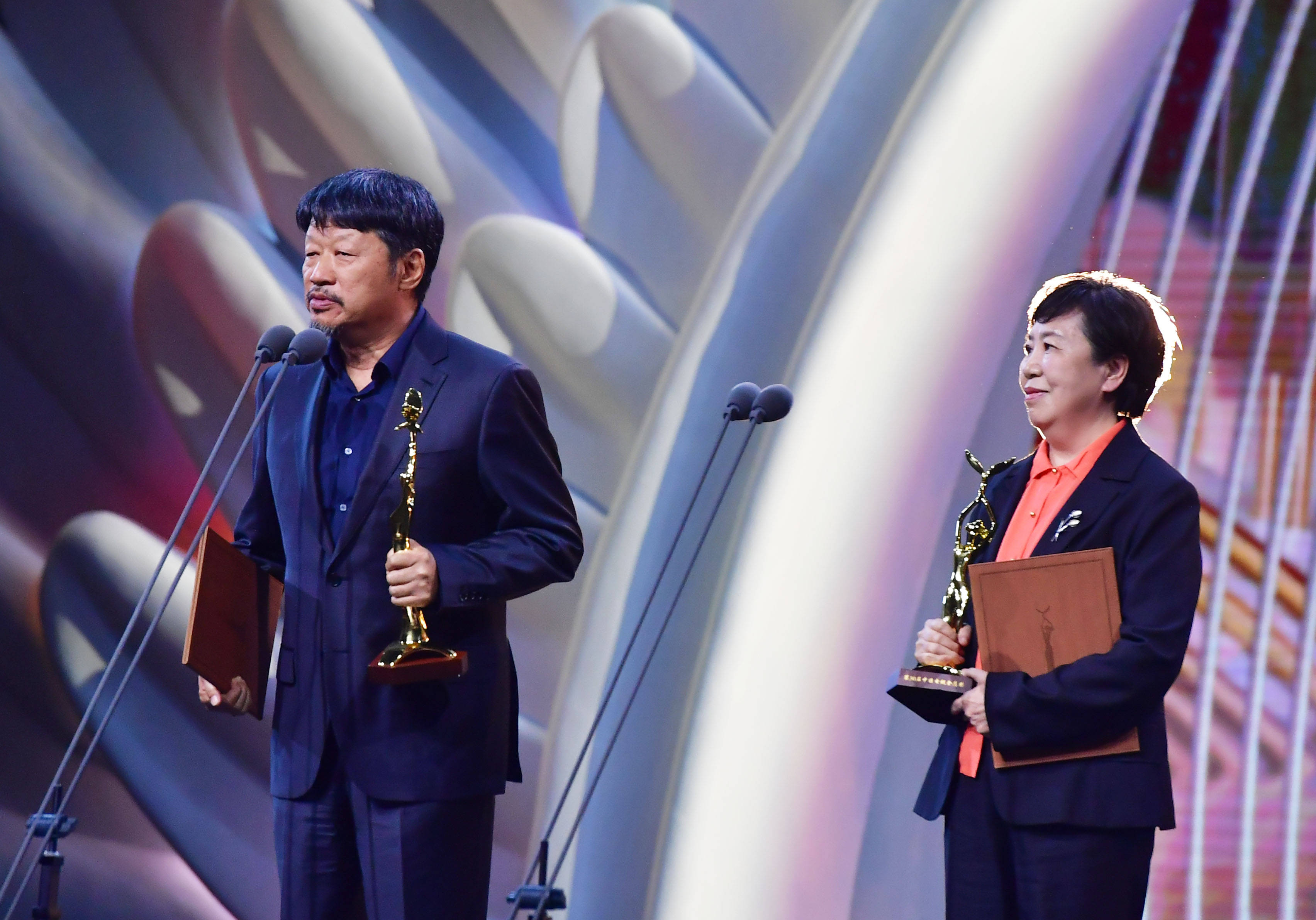 个奖项一一揭晓,其中几个重要奖项也尘埃落定,任达华获得最佳男演员奖