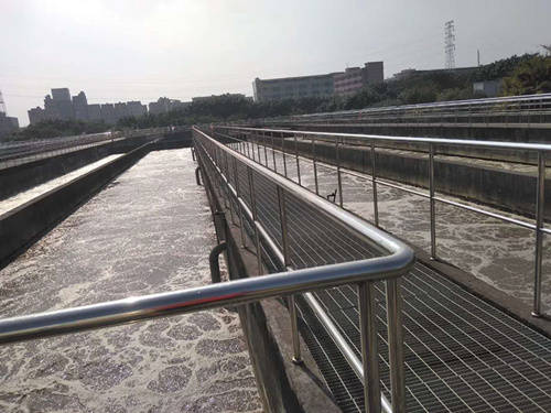 喜师傅不锈钢护栏案例:东莞污水处理厂_手机搜狐网