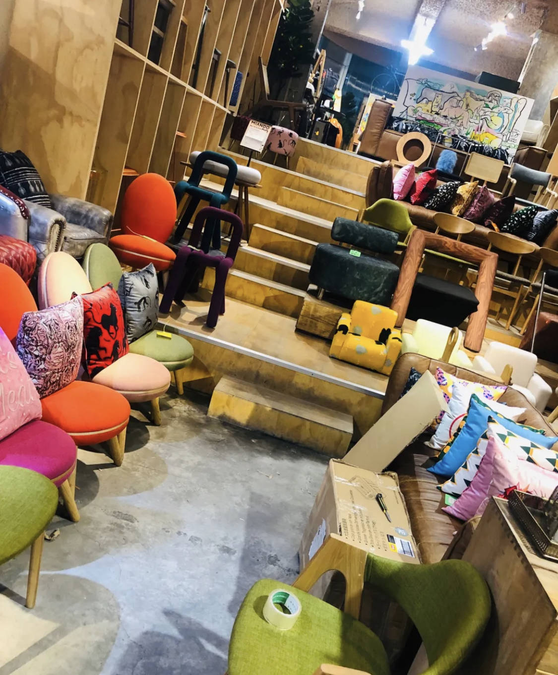 逛到停不下来探秘地下神秘中古艺术买手店