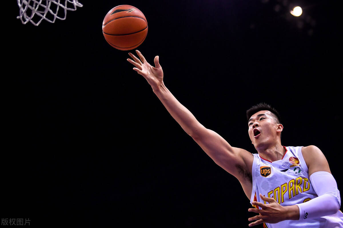 方硕命中压哨阿豪亢奋到完全控制不住情绪因为这是深圳自找的