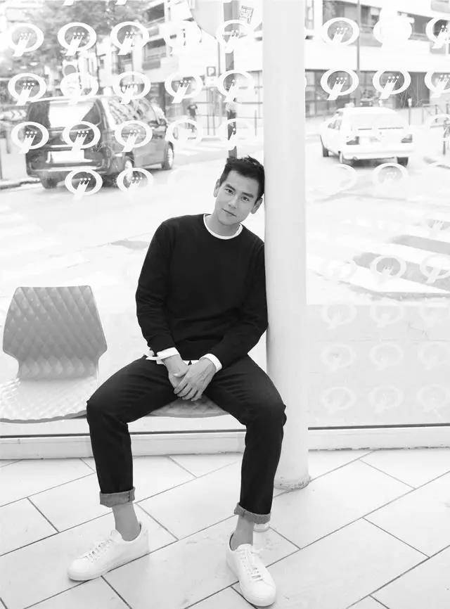 男人过了40岁千万别把衬衫塞裤腰瞧瞧彭于晏这样穿太帅了