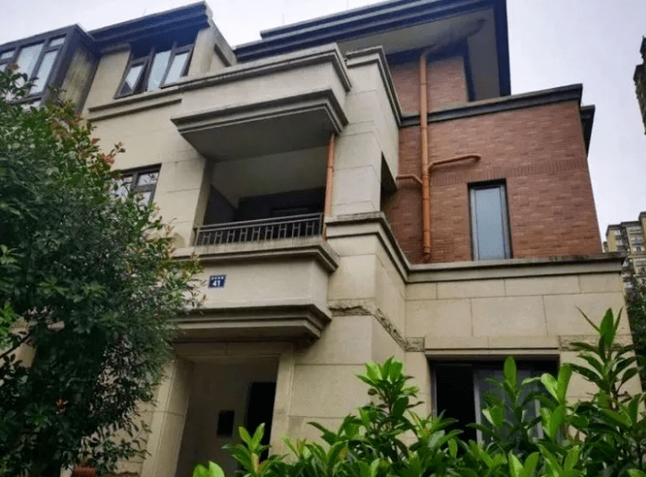 宁波价值679万元的4层别墅拍卖,只1元起拍,你买吗?