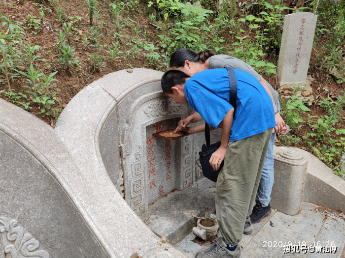 李嘉诚家族祖坟风水图片