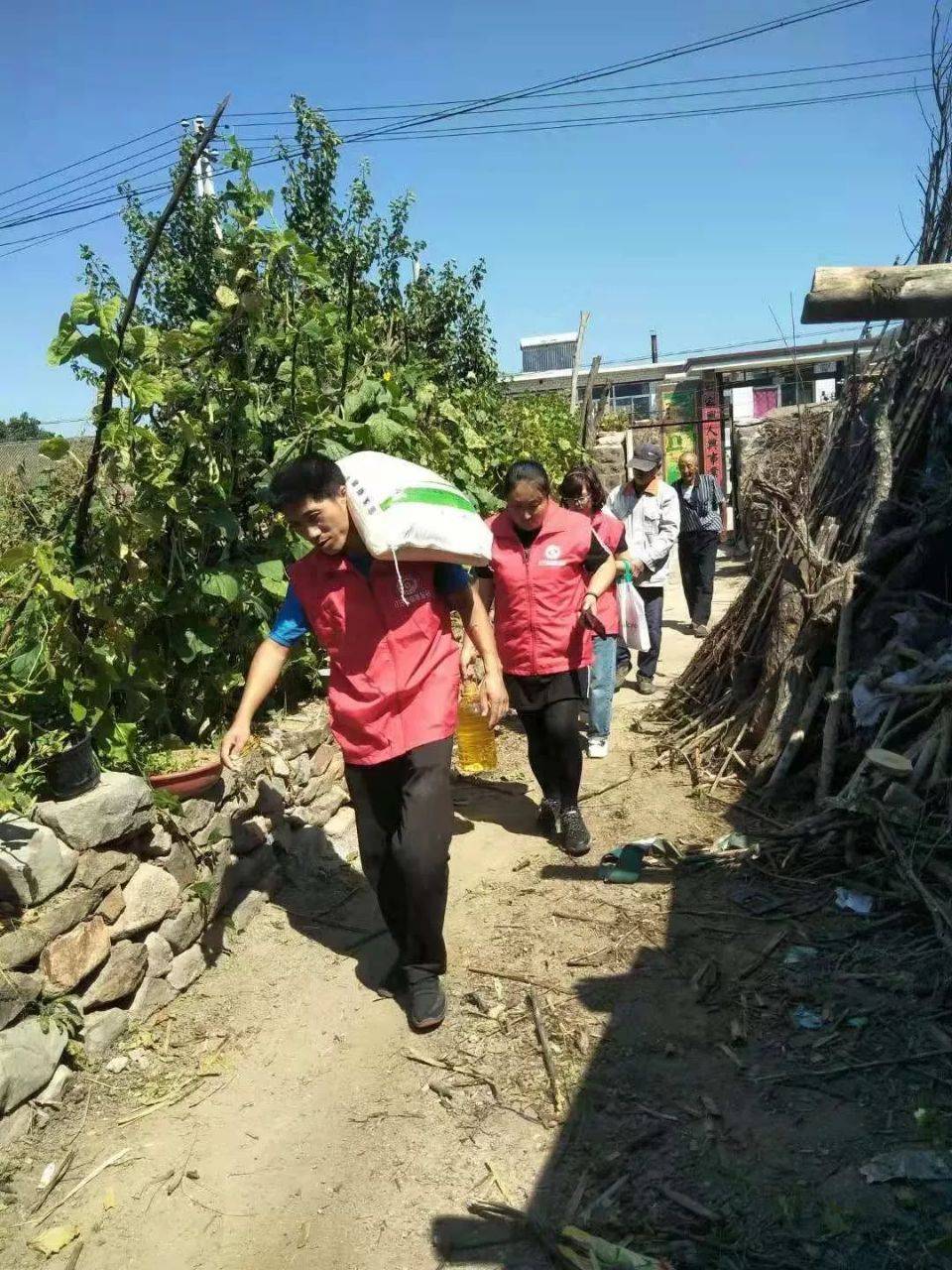 张健以帮助困难乡亲为乐